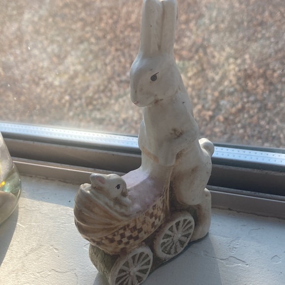 💵3 for $20✅Vintage rabbit with baby carriage figurine - Picture 5 of 7